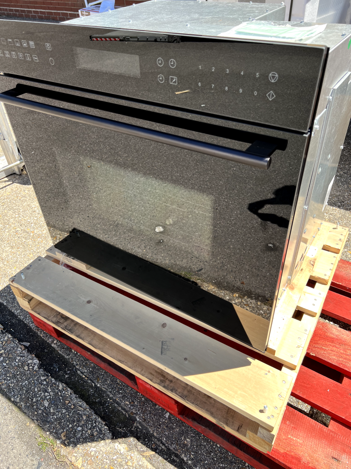 UNUSED Wolf E series Single Wall Oven Cooker Sub zero appliance BLACK 76cm