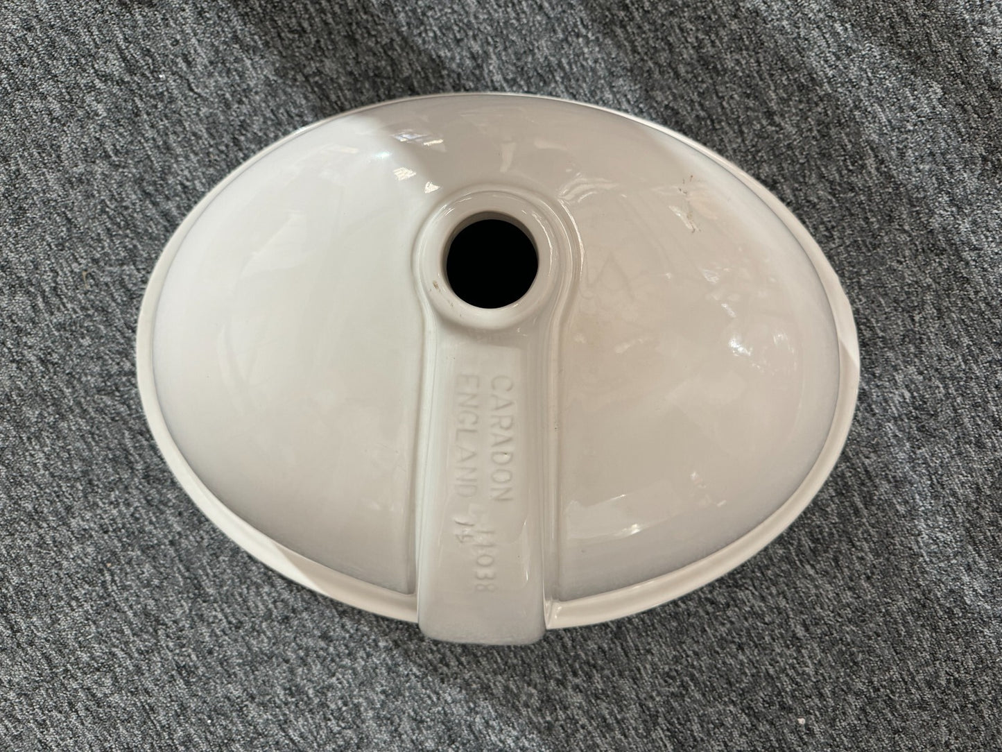 UNUSED Twyford White Aria 550mm x 465mm Countertop WHITE sink basin