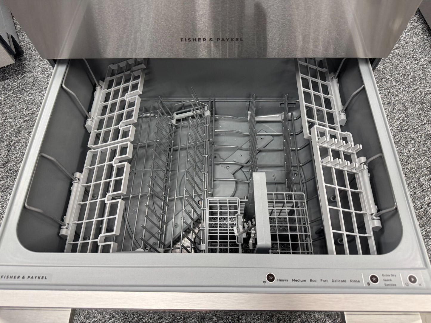 UNUSED Fisher & Paykel DD60DDFHX9 double drawer dishwasher silver BR2299