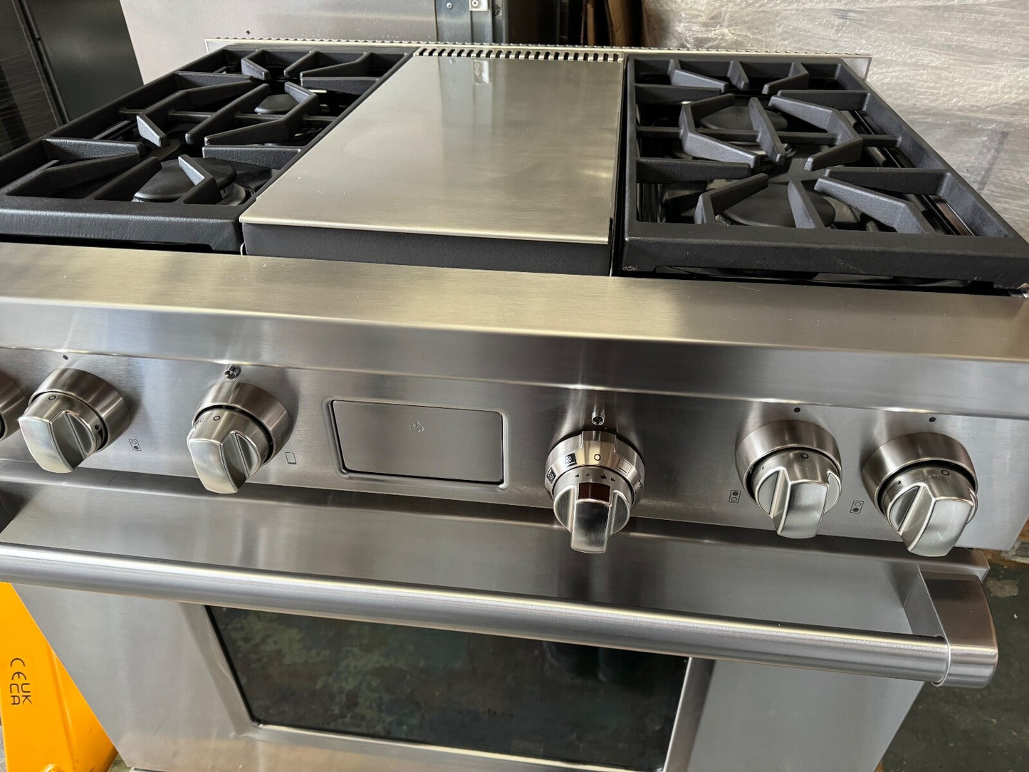 Wolf ICBDF364G Range Cooker 36 inch Oven appliance Subzero