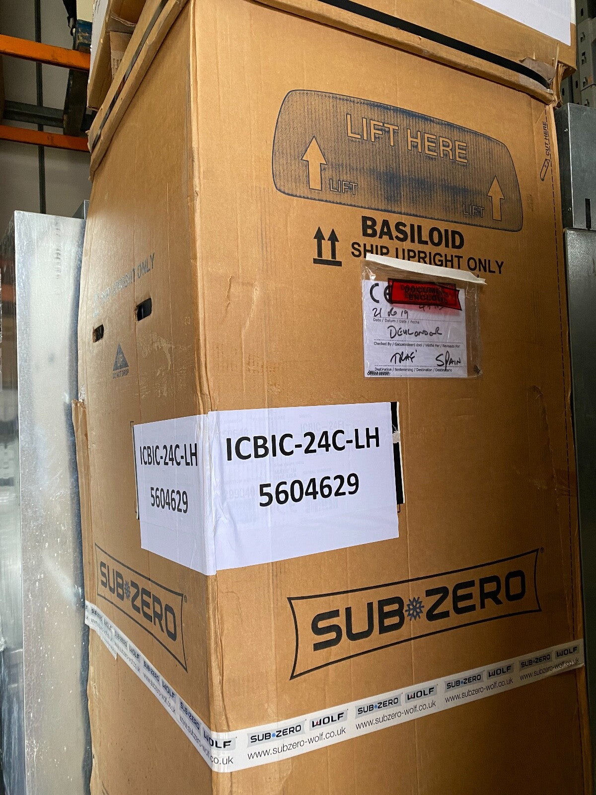 New SubZero Fridge Freezer ICBIC 24inch refrigeration Appliance Wolf