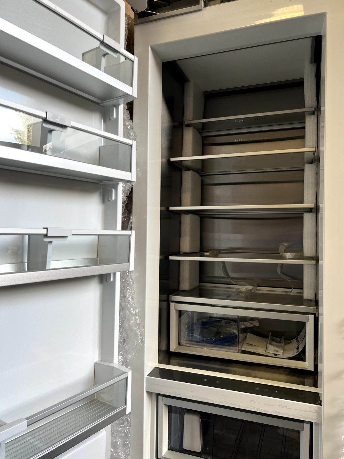 NEW Graded Fisher Paykel RS6121FLJK2 Column Freezer Integrated Refrigeration