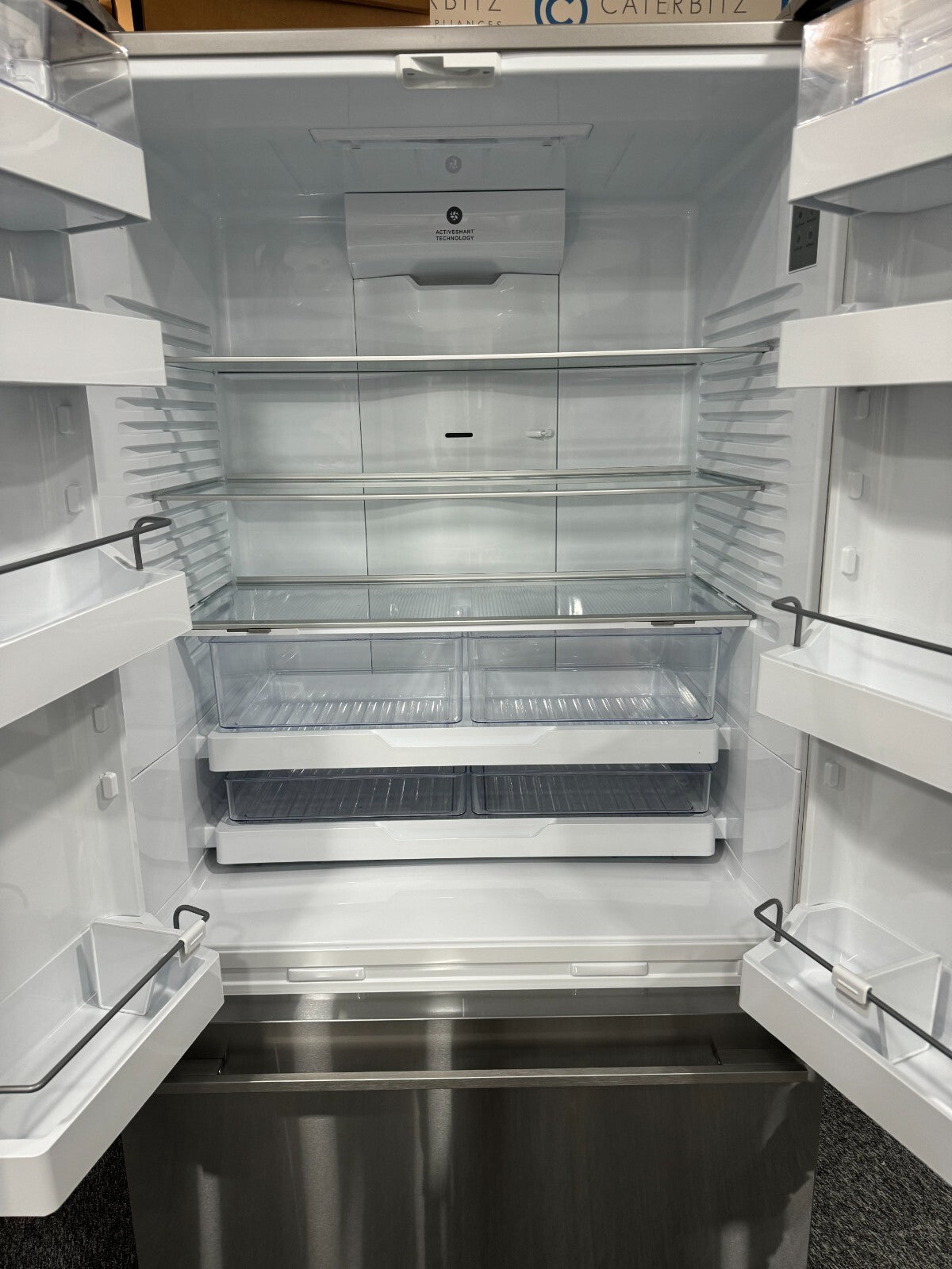 Fisher & Paykel RF540ADUX6 fridge freezer freestanding French Door appliance 437