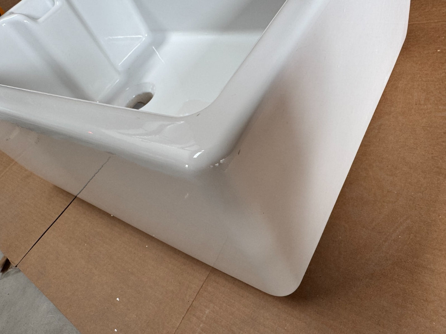 NEW UNUSED Whitebirk Belfast White Ceramic Kitchen Sink Basin Shaws AX02