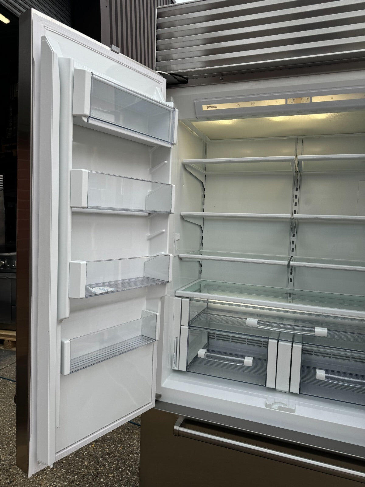 Sub Zero ICBBI-42UFDID 42 inch French Door Fridge Freezer Refrigeration Applianc