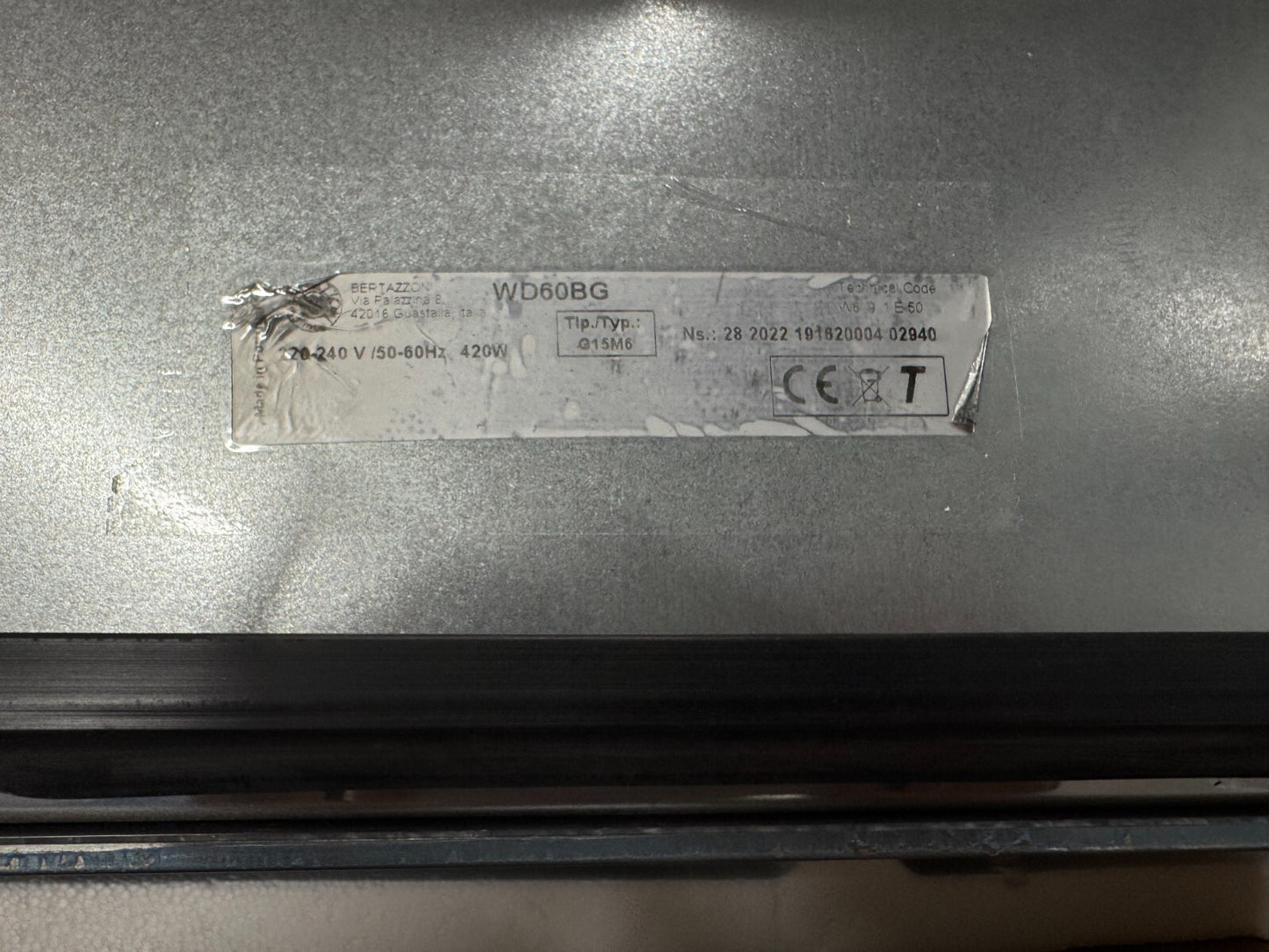 NEW Bertazzoni Professional WD60X Warming Drawer appliance BR2213 damaged