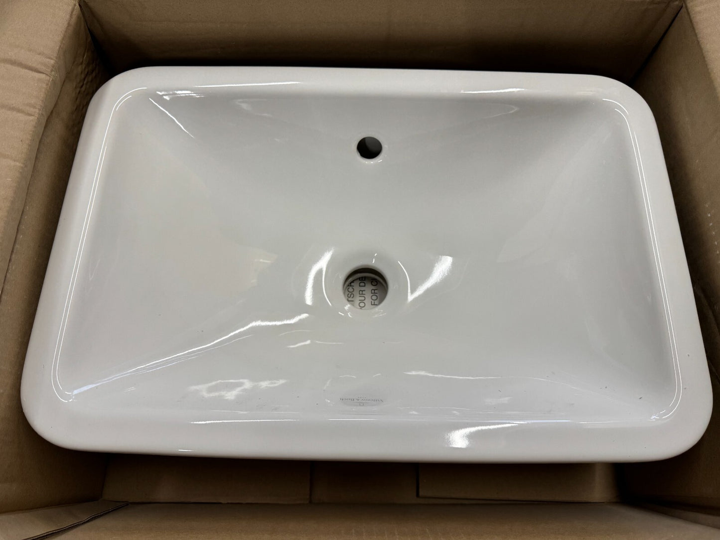 NEW Villeroy & Boch 61451001 Bathroom Sink vanity wash Basin White BR717