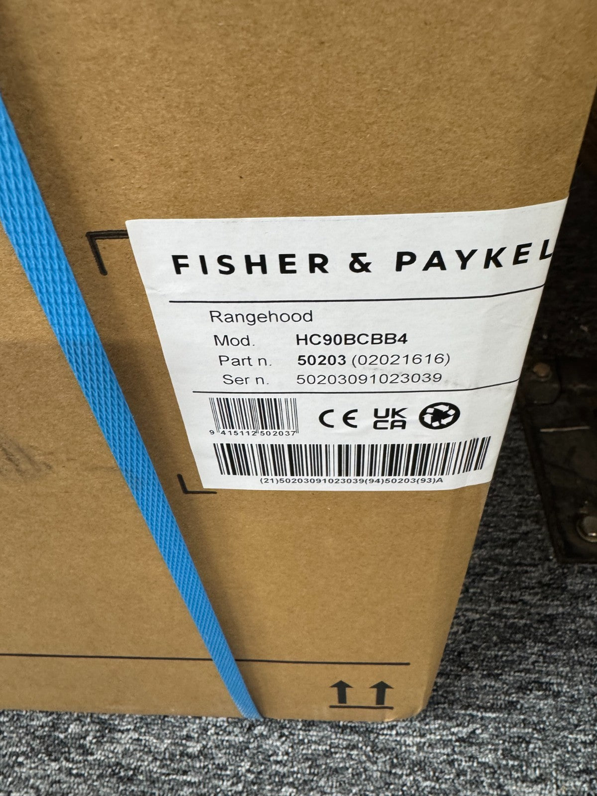 New Fisher & Paykel HC90BCBB4 90cm Chimney Extractor Hood Appliance black