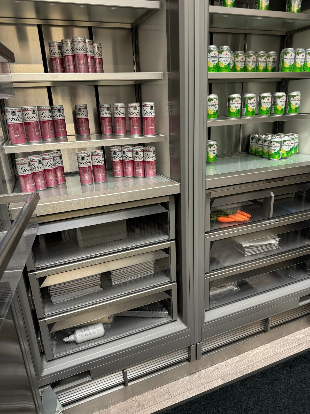 NEW Ex Display Monolith Liebherr Fridge Freezer Refrigeration Appliance EKB9671