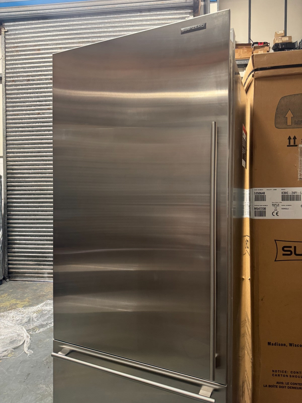 Ex Display Subzero ICBIT30CIID Fridge Freezer ICE refrigeration B32348