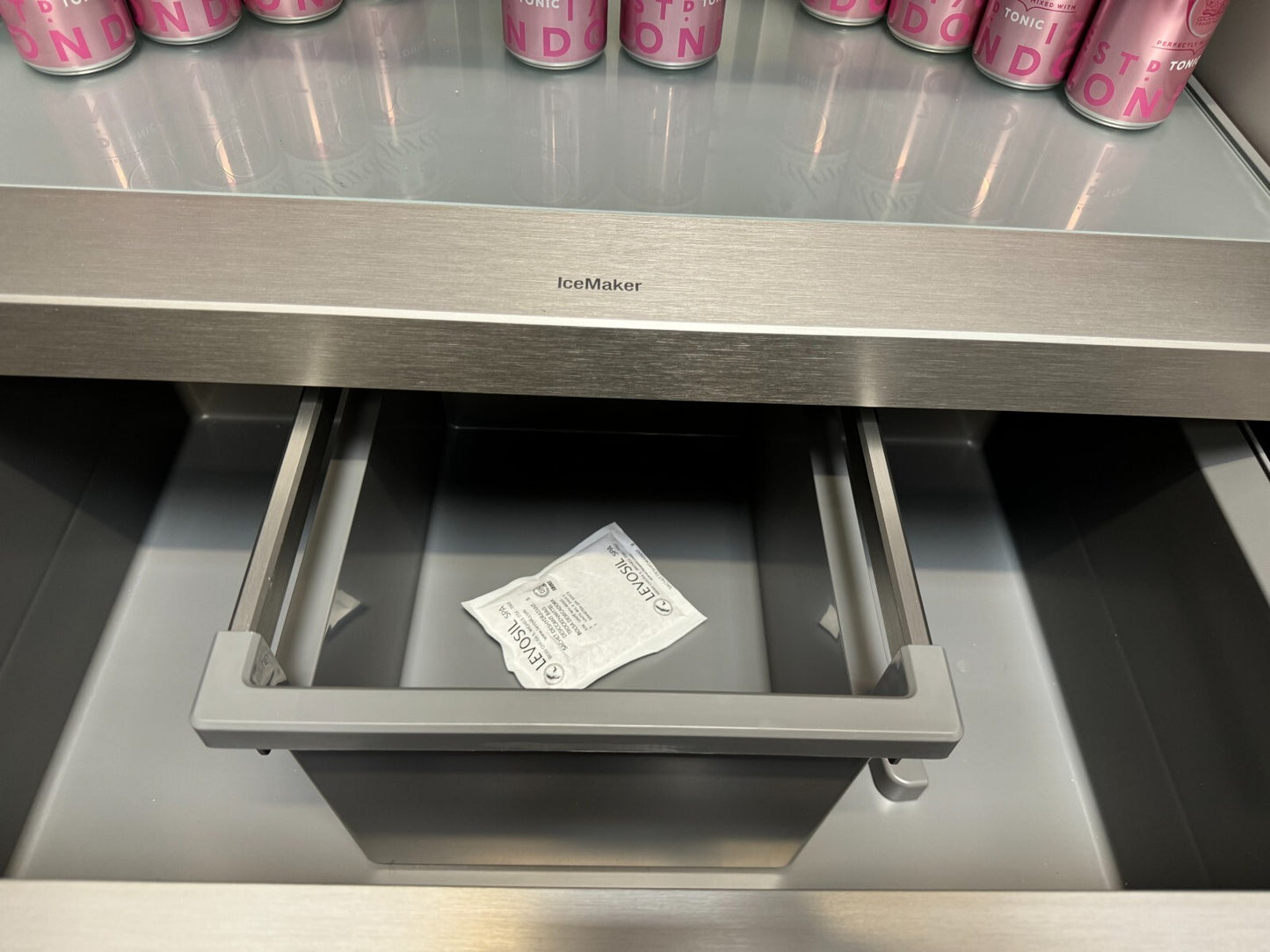 NEW Ex Display Monolith Liebherr Fridge Freezer Refrigeration Appliance EKB9671