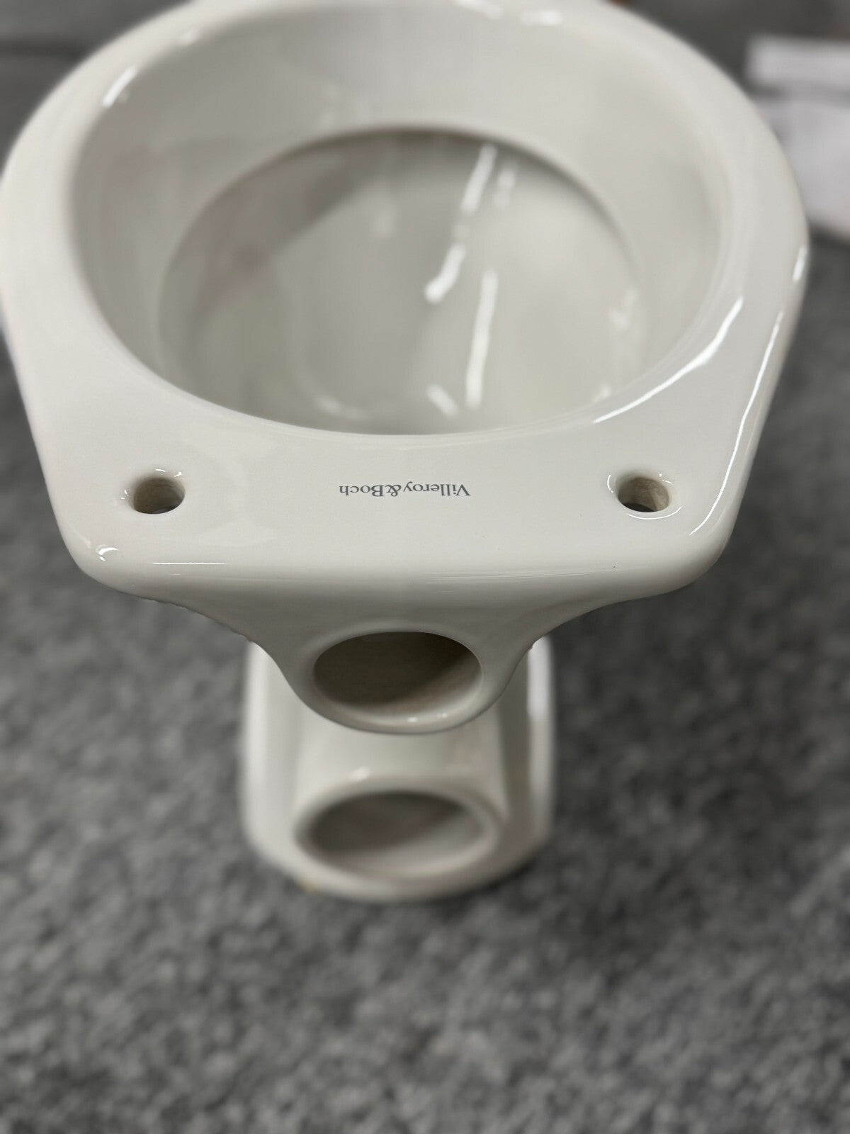 NEW Villeroy & Boch Omnia Classic 76171001 Toilet White BR869