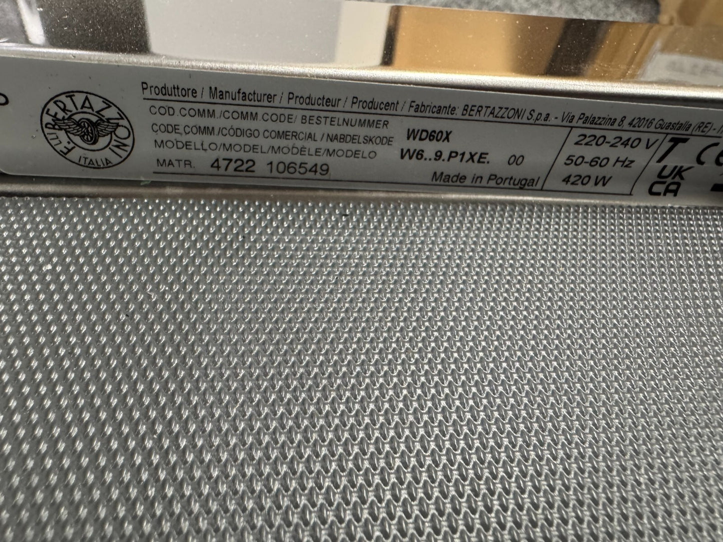 NEW Bertazzoni Professional WD60X Warming Drawer appliance BR2213 damaged