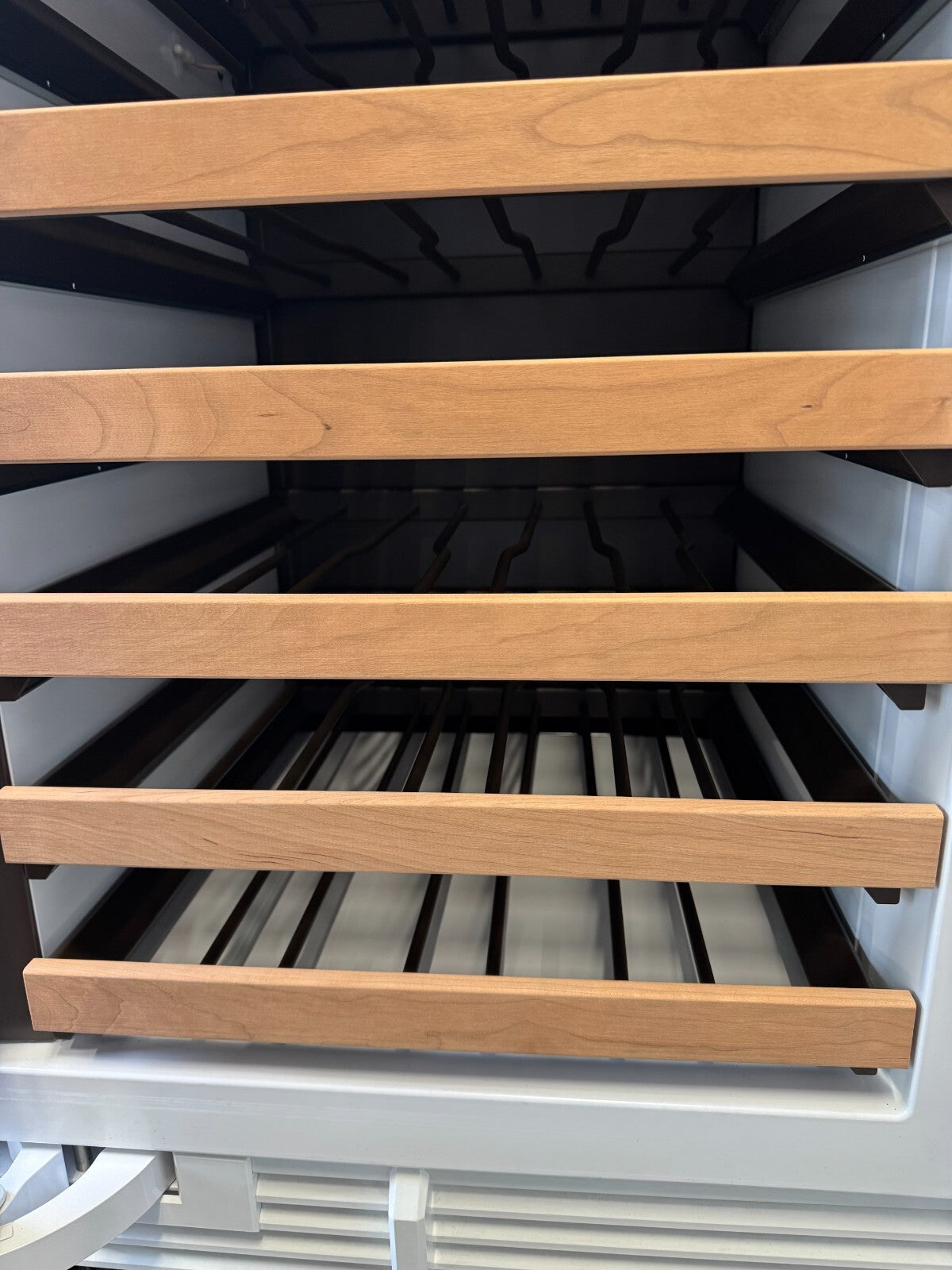 Ex Display Sub-Zero ICBIW-24 610mm Wine Storage Cooler subzero Fridge B32149