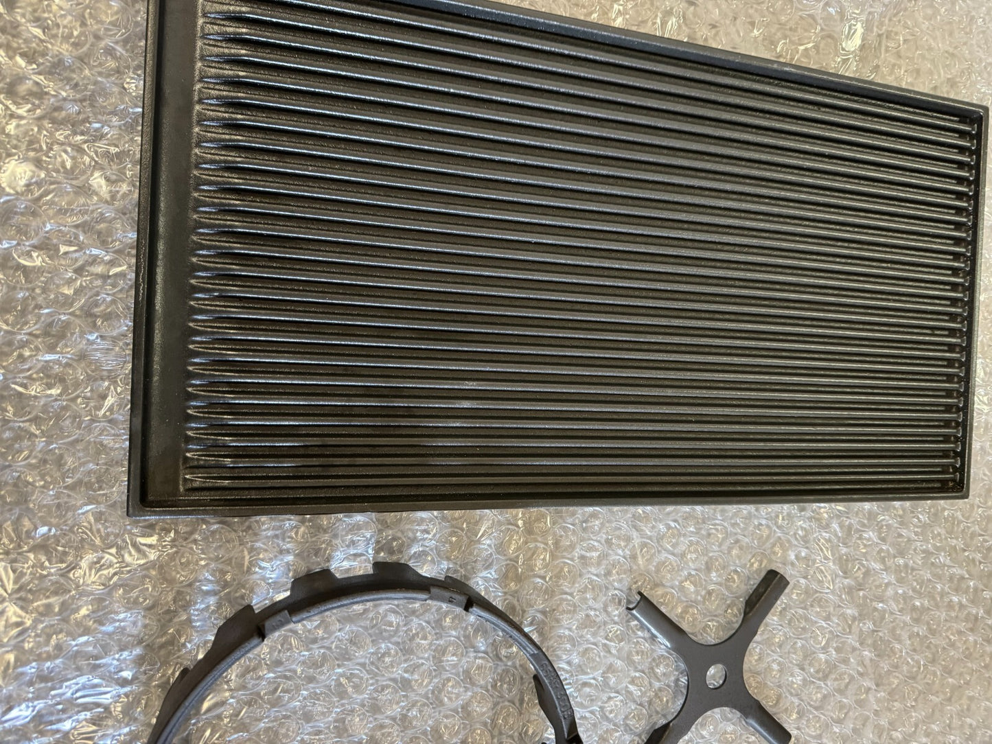 Lacanche cooker Ribbed griddle Plate Wok ring & Trivet hob top accessories