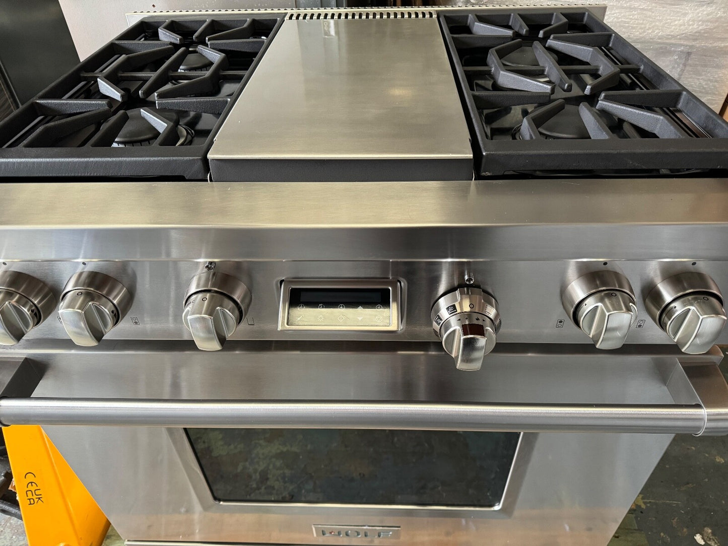 Wolf ICBDF364G Range Cooker 36 inch Oven appliance Subzero