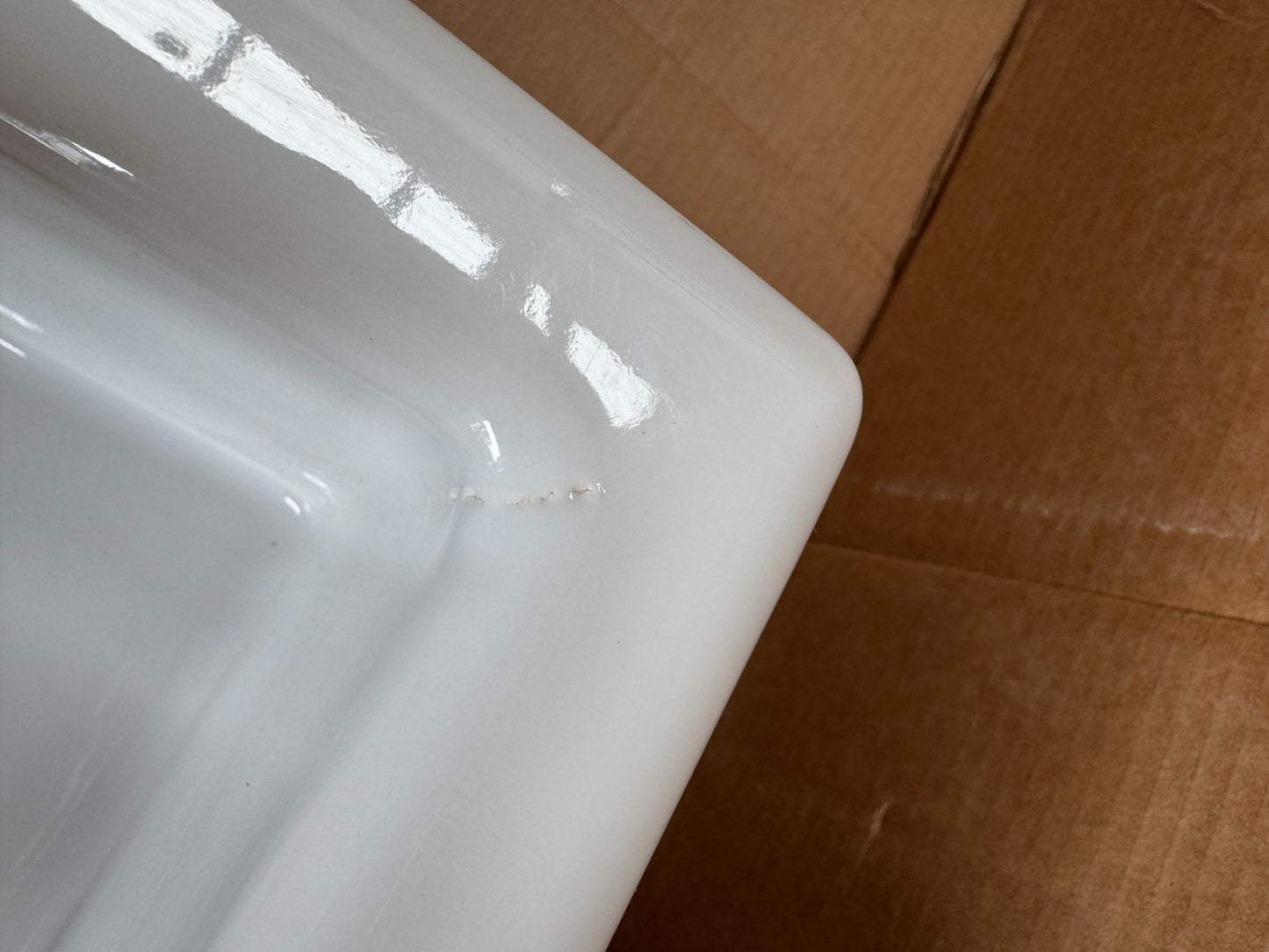 NEW UNUSED Whitebirk 60cm x 46cm Ceramic White Kitchen Sink AX04 Shaws belfast