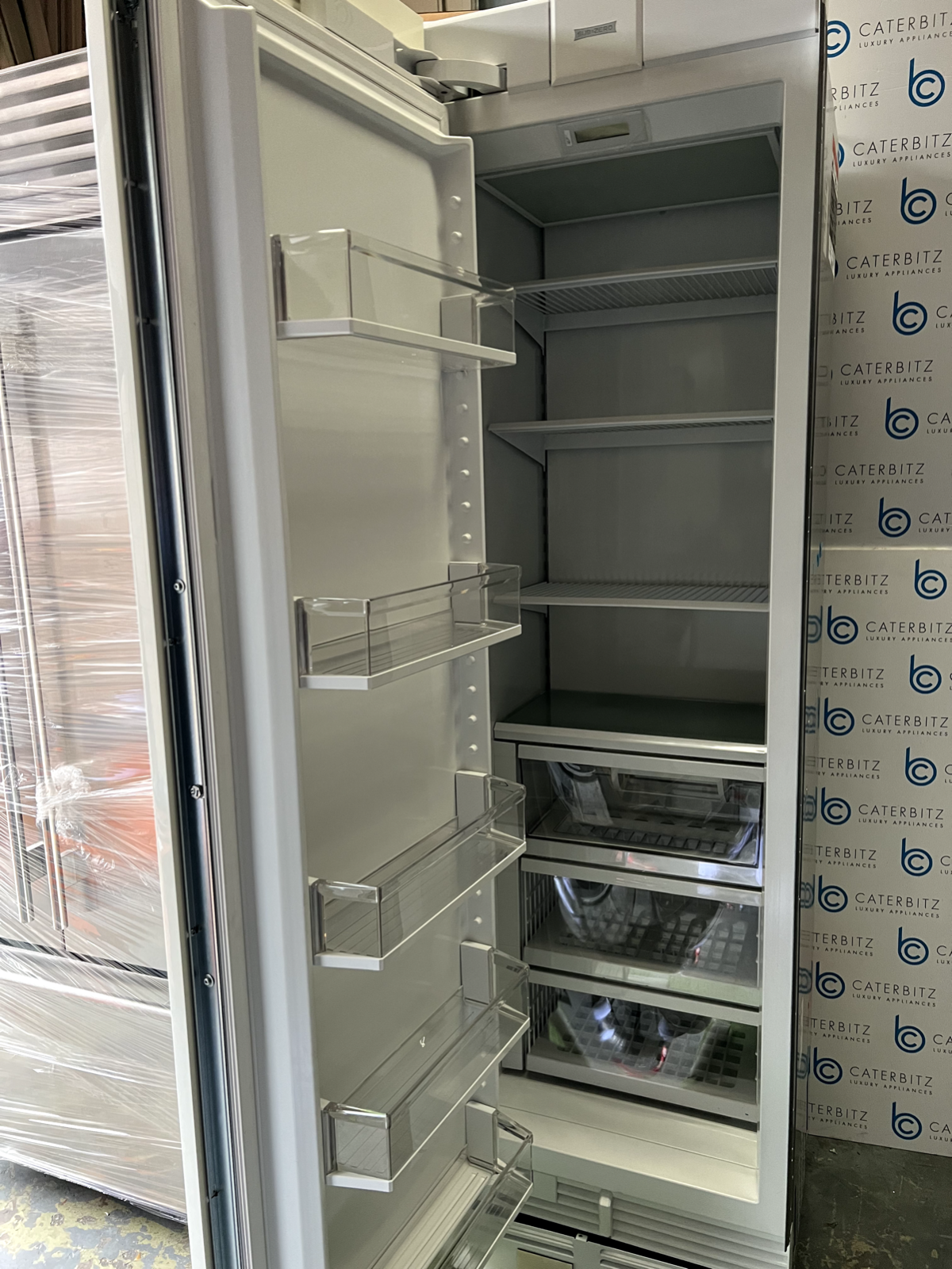 NEW Sub-Zero Column Freezer 24 inch ICBIC-24 FI Subzero Wolf Appliance B32154