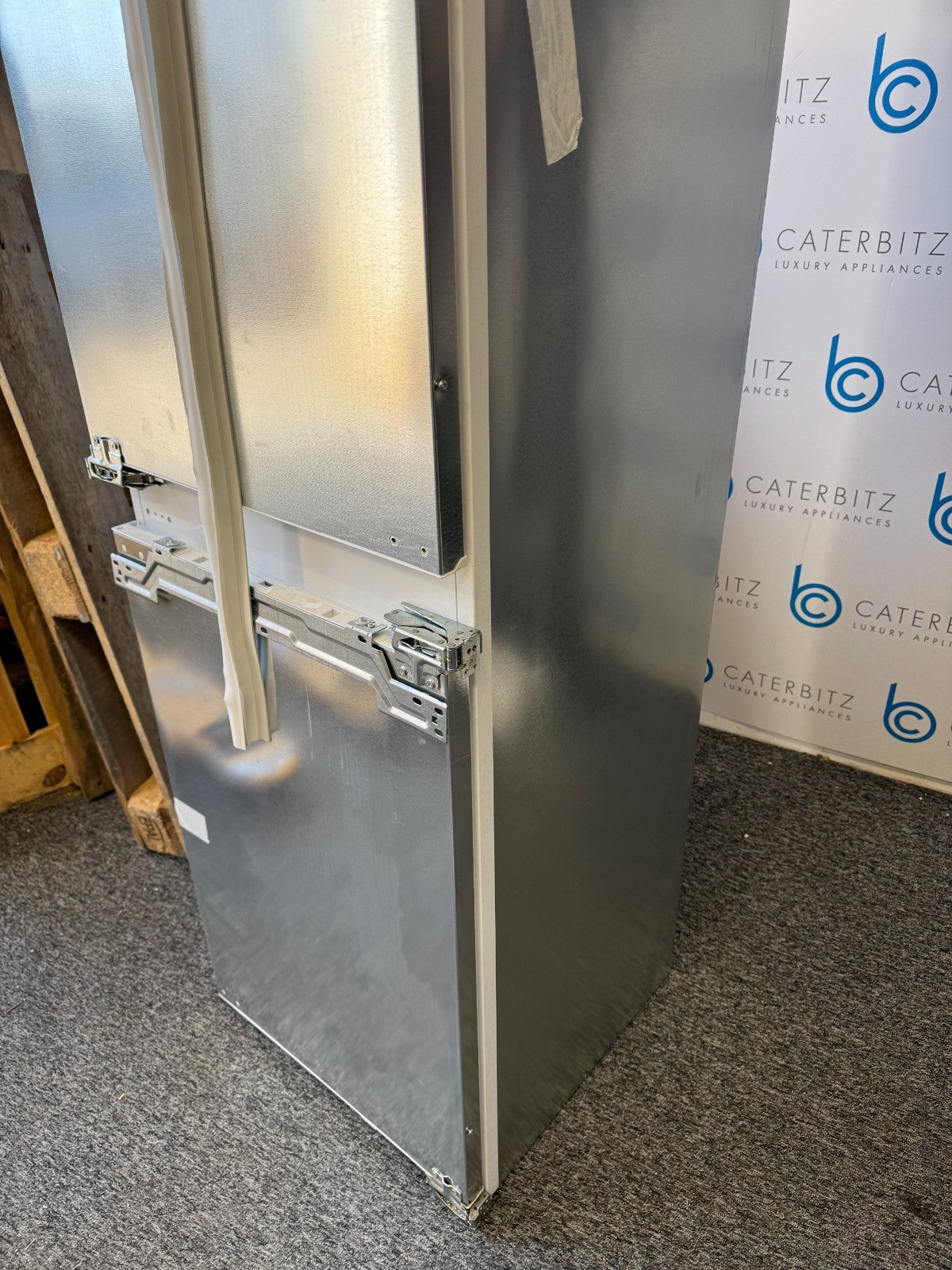 NEW Neff KI7851FF0G Integrated Fridge Freezer BR4276