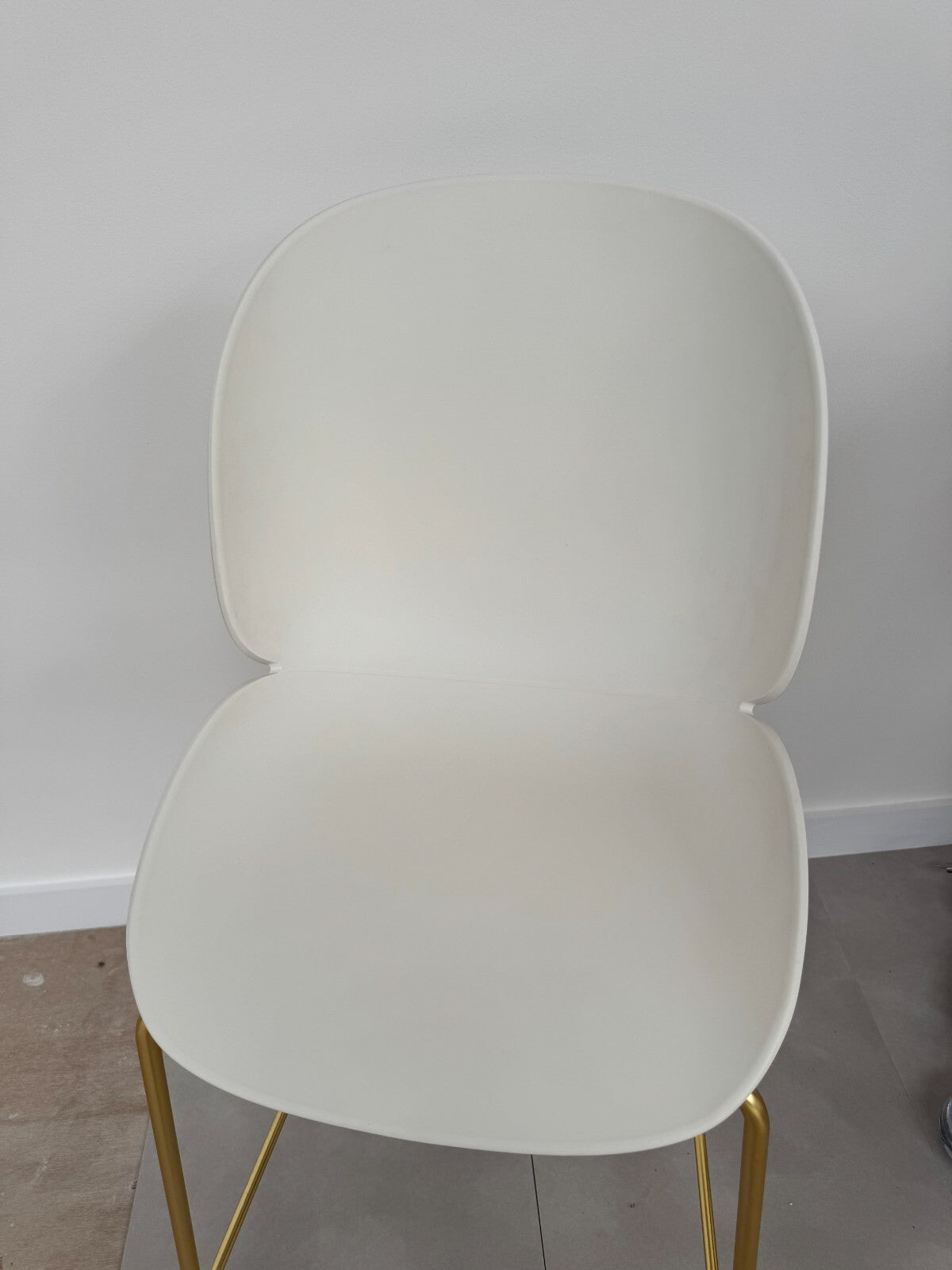 Ex Display GUBI stool BEETLE COUNTER bar CHAIR with brass base white AX012