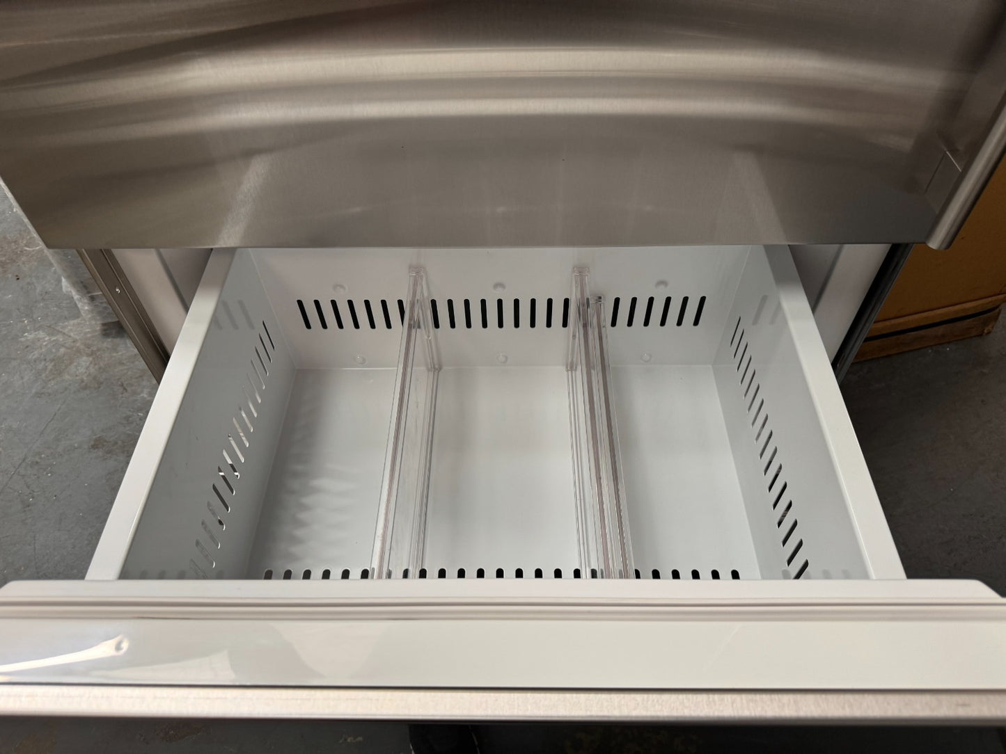 Ex Display Subzero ICBIT30CIID Fridge Freezer ICE refrigeration B32348