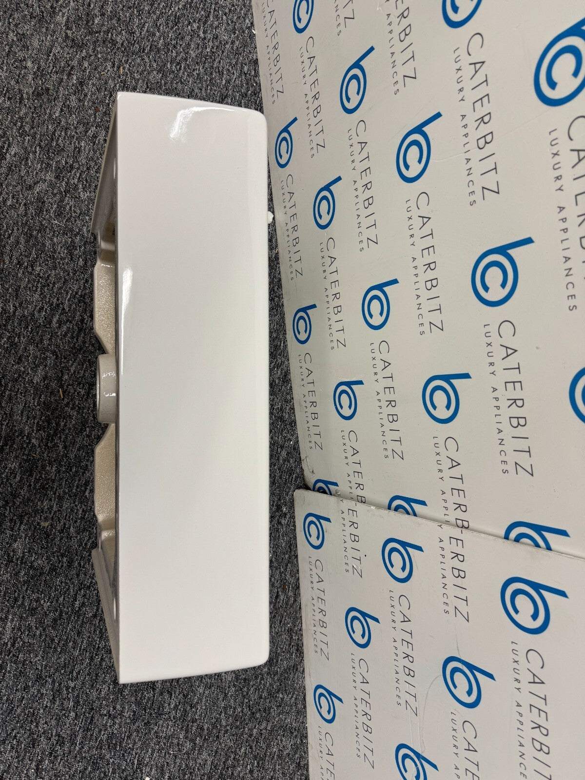 NEW Villeroy & Boch Memento 513350 Bathroom Sink Basin White BR775