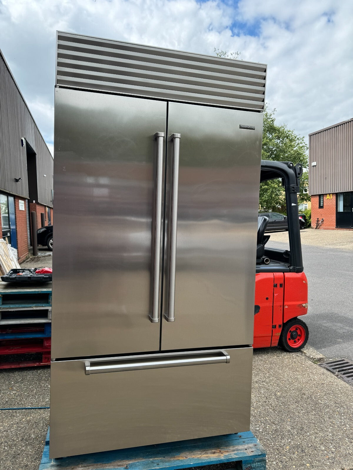 Sub Zero ICBBI-42UFDID 42 inch French Door Fridge Freezer Refrigeration Applianc
