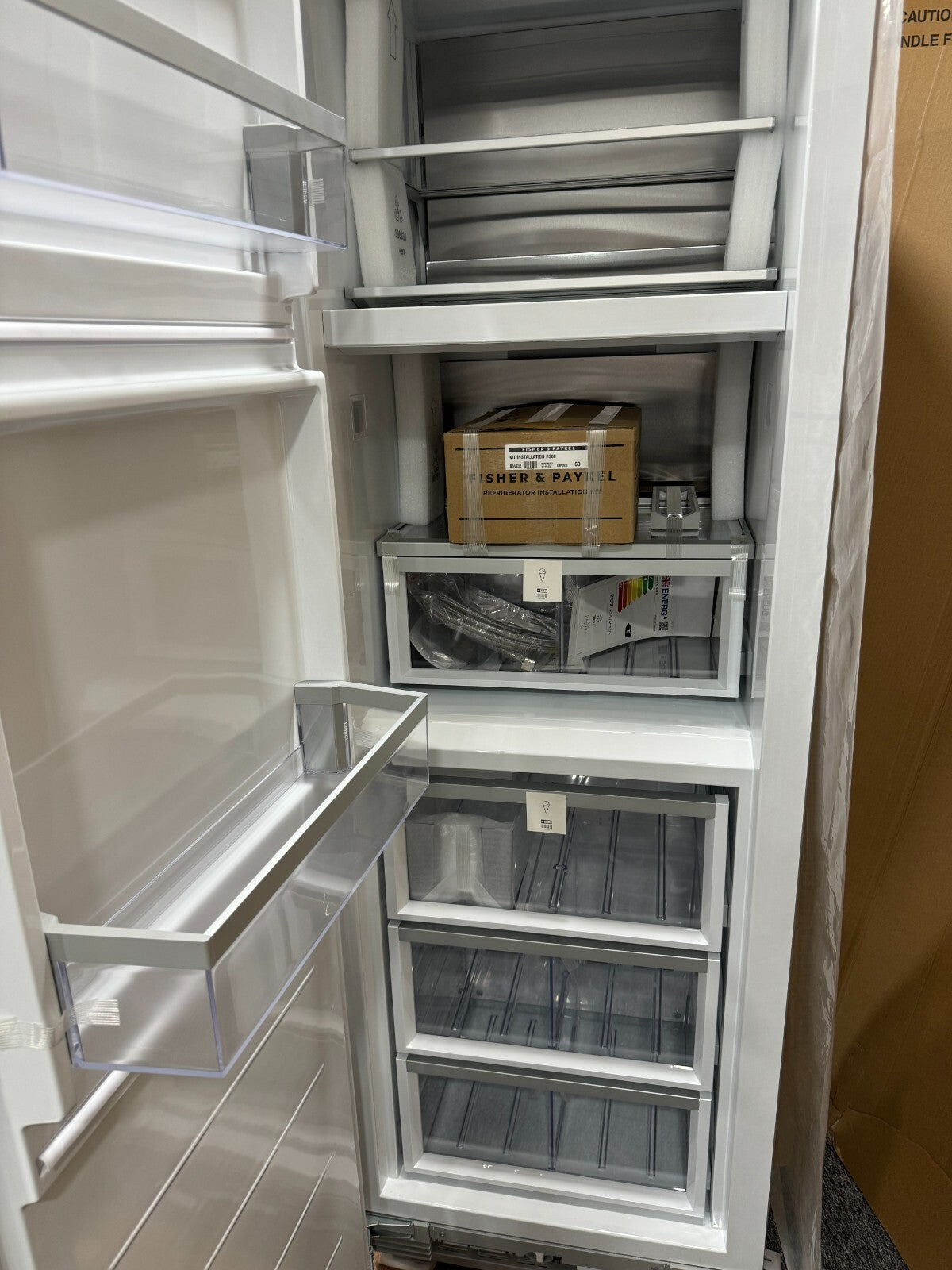 New Fisher & Paykel RS6019F3LJ1 60cm Integrated Freezer Appliance BR592