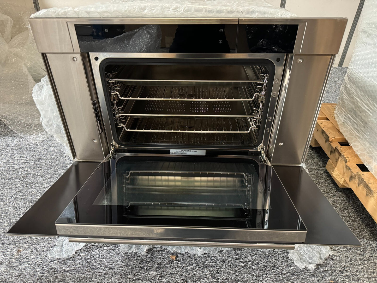 Ex Display Wolf ICBCSO30TM/S/TH Convection Steam Oven Cooker Appliance sub zero