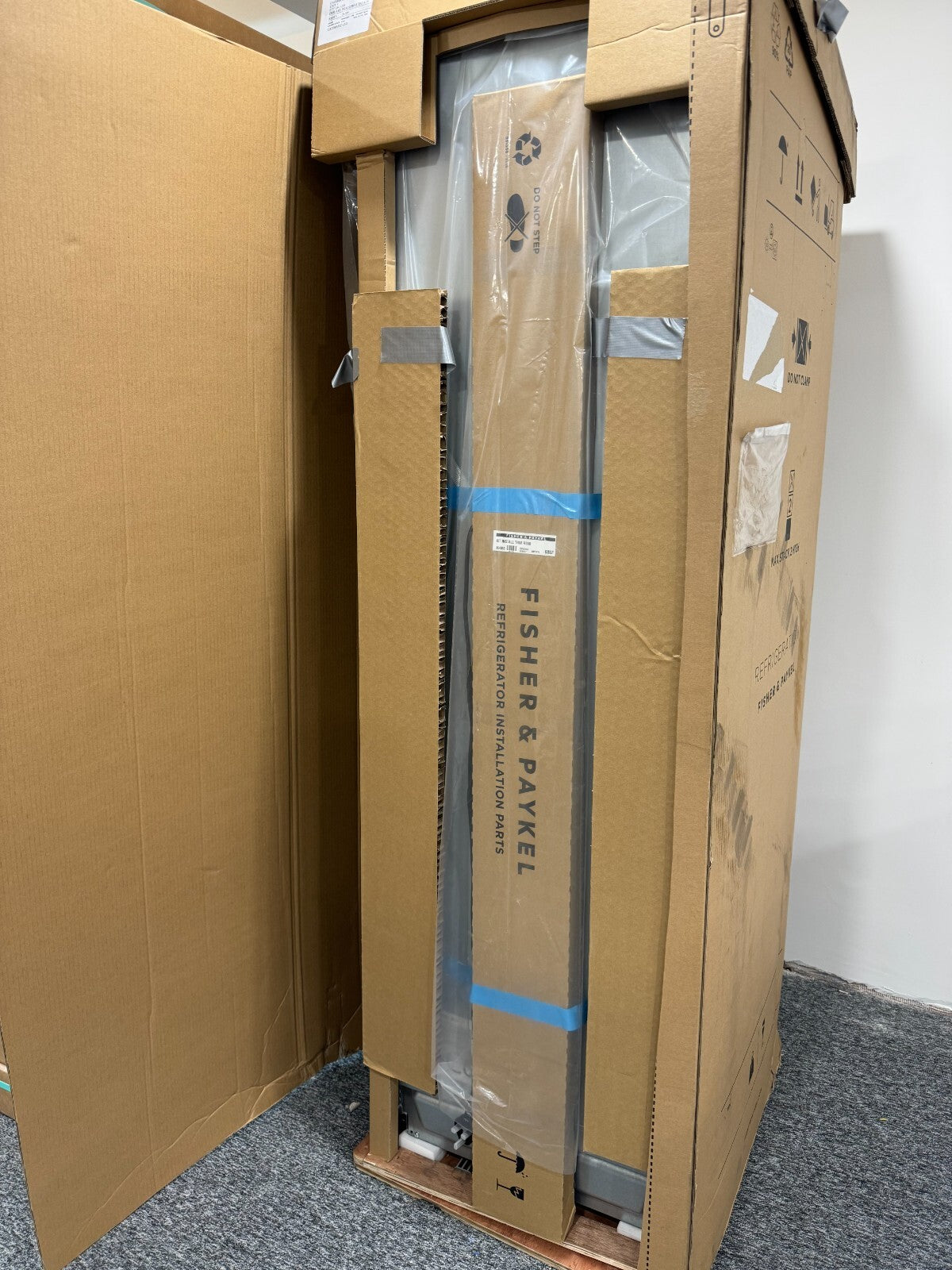 New Fisher & Paykel RS6019F3LJ1 60cm Integrated Freezer Appliance BR592
