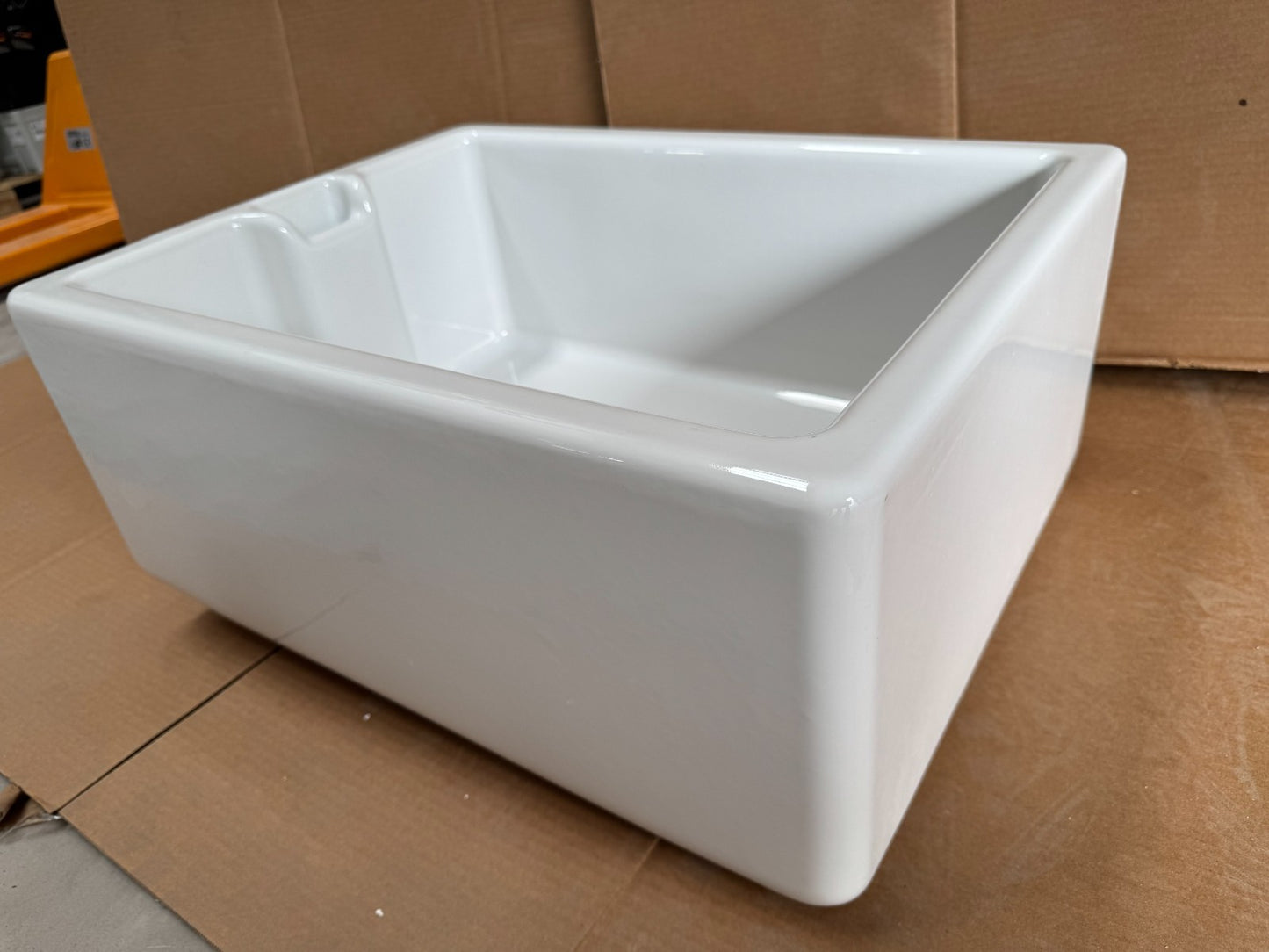 NEW UNUSED Whitebirk Belfast White Ceramic Kitchen Sink Basin Shaws AX02