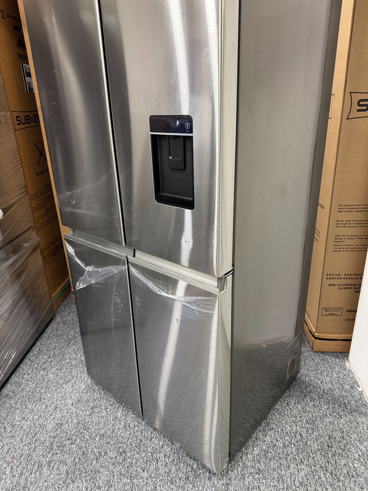Fisher & Paykel RF500QNUVX1 Fridge Freezer Freestanding Refrigerator ICE BR683
