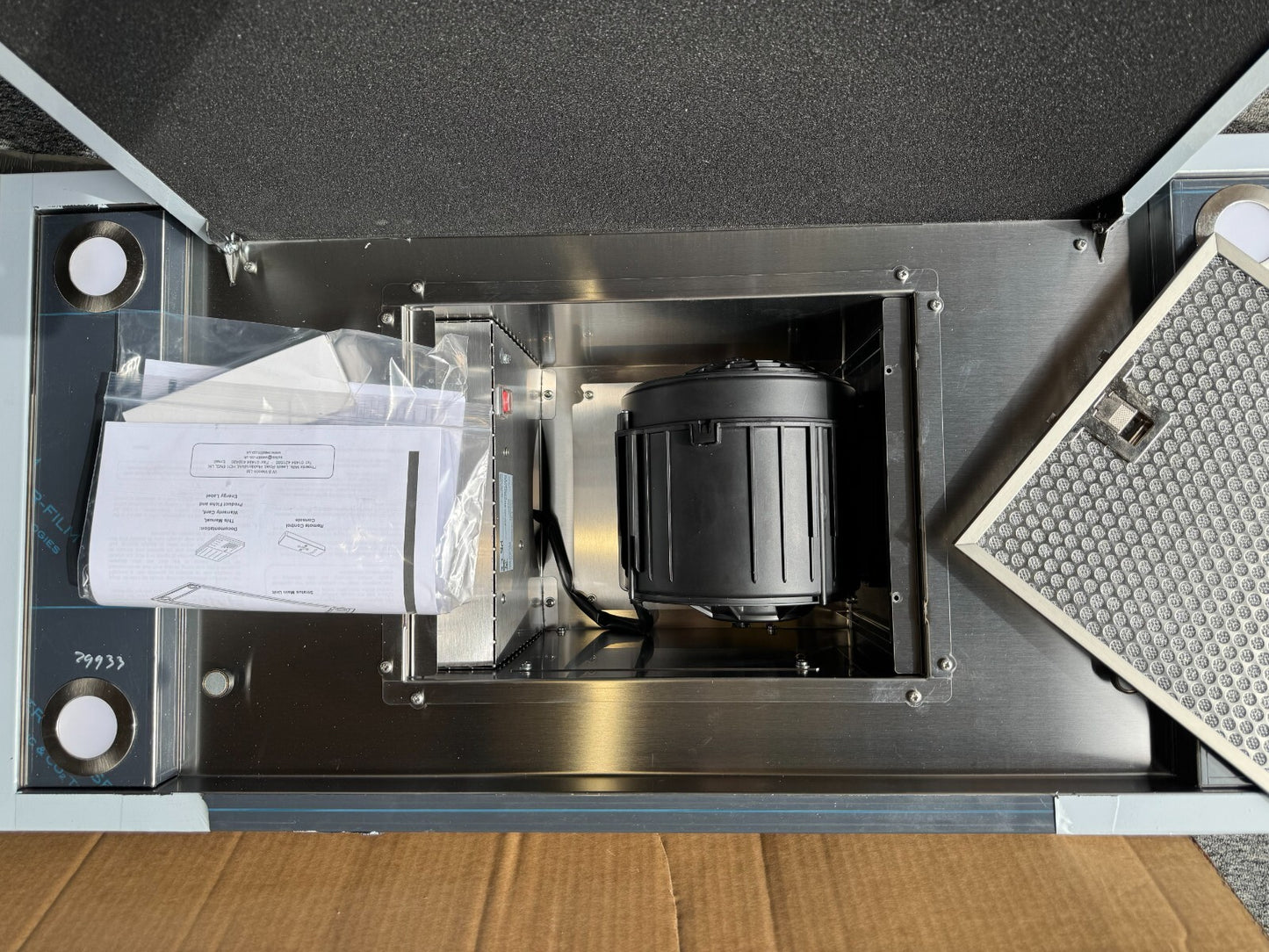 New Westin Stratus 900 x 440 built in Ceiling Extractor Hood integrated applianc