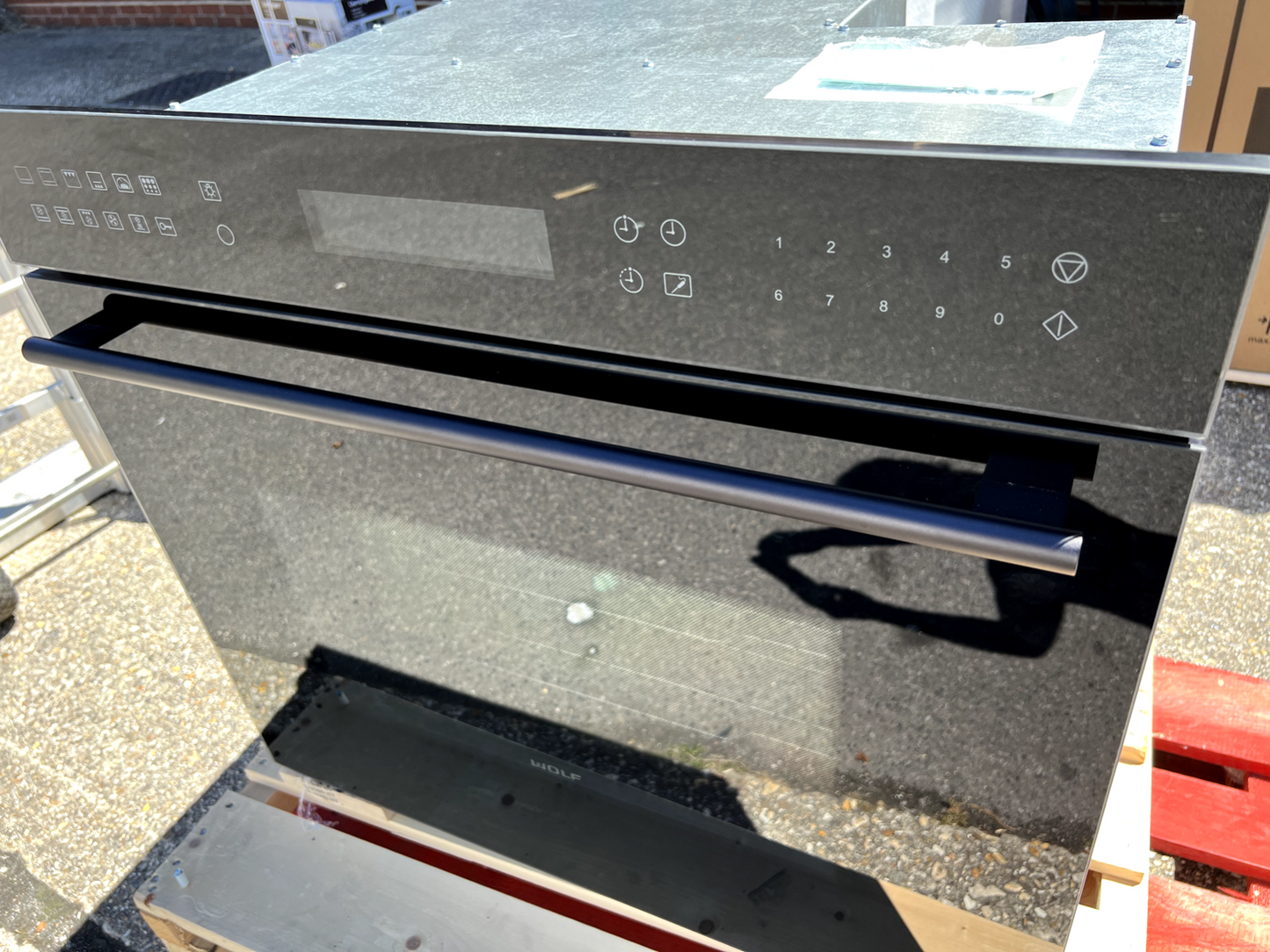 UNUSED Wolf E series Single Wall Oven Cooker Sub zero appliance BLACK 76cm