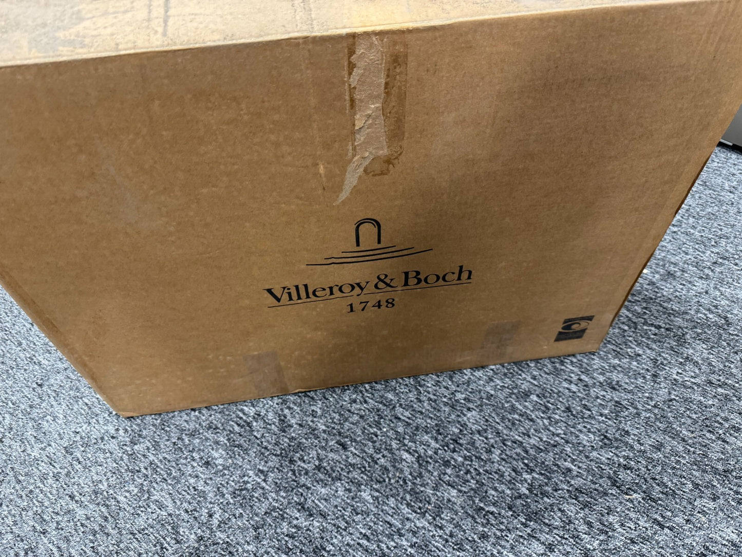 NEW Villeroy & Boch 632700 white large Sink Basin BR2031