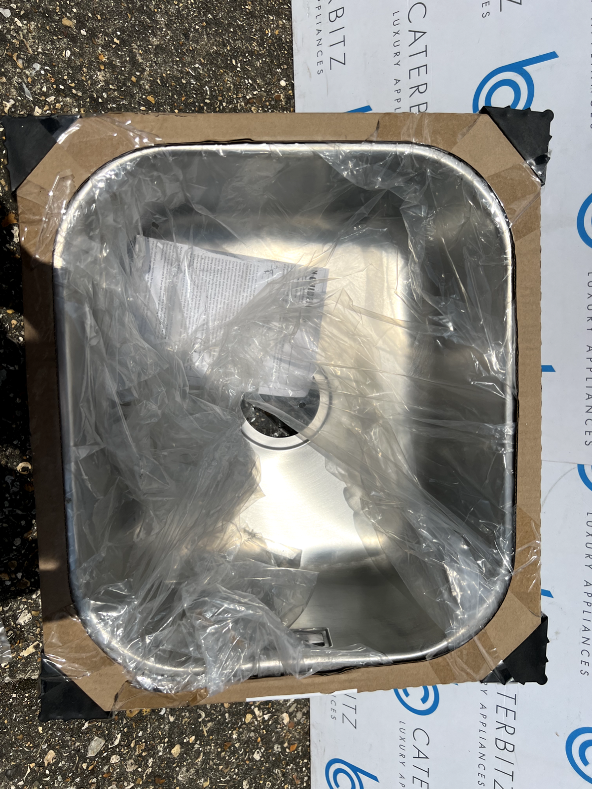 Unused Essential Essum 3501 Stainless Steel Undermount sink with waste kitchen