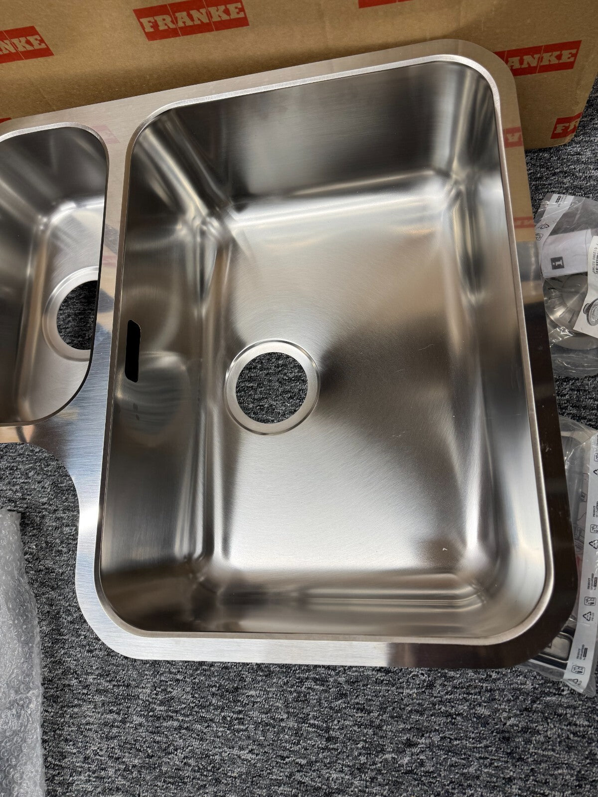 NEW Franke LAX 160 3 122.0151.267 Stainless Steel Kitchen sink Basin BR872