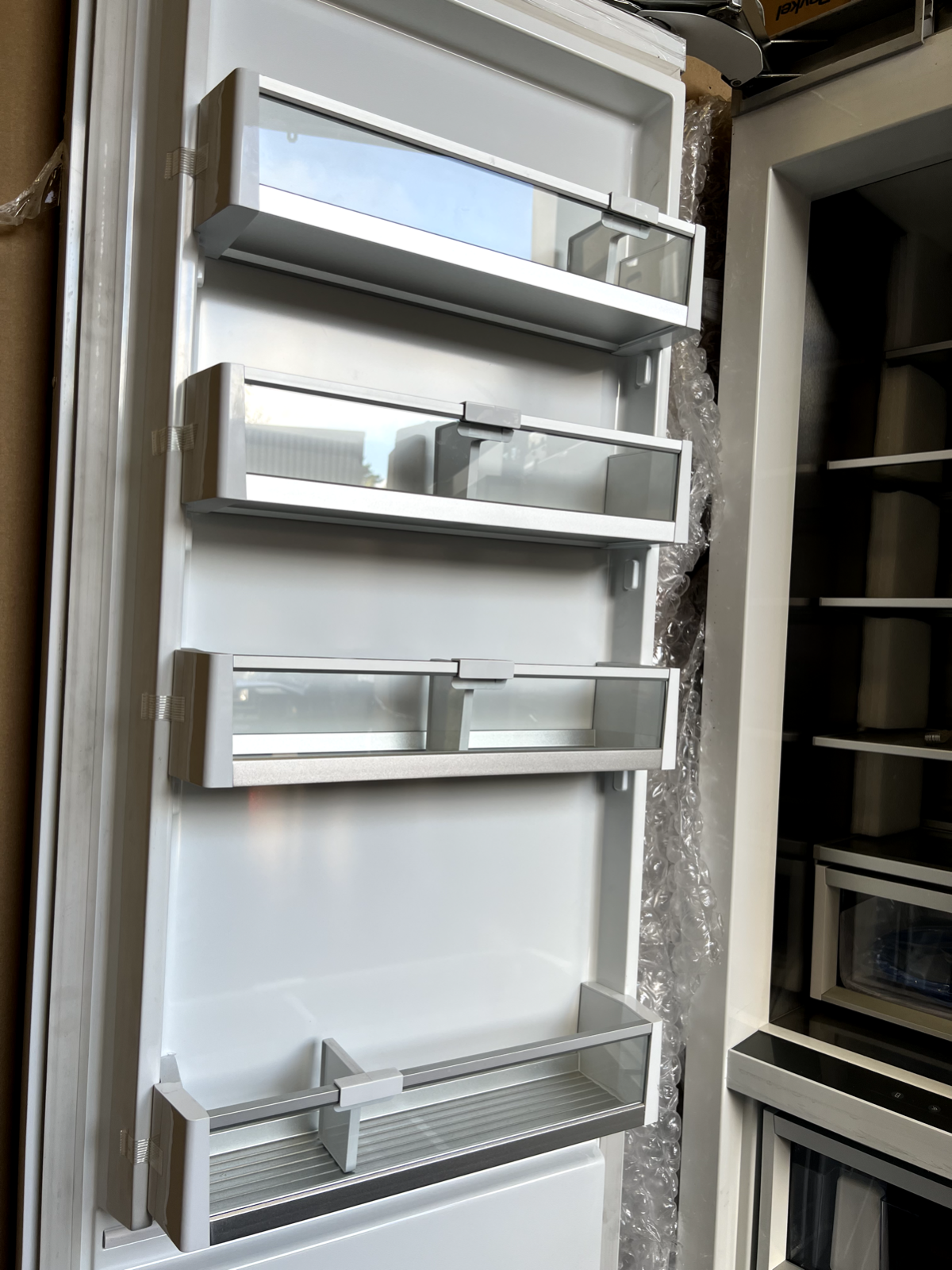 NEW Graded Fisher Paykel RS6121FLJK2 Column Freezer Integrated Refrigeration