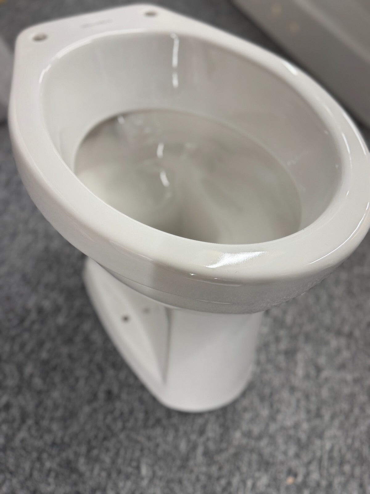 NEW Villeroy & Boch Omnia Classic 76171001 Toilet White BR869