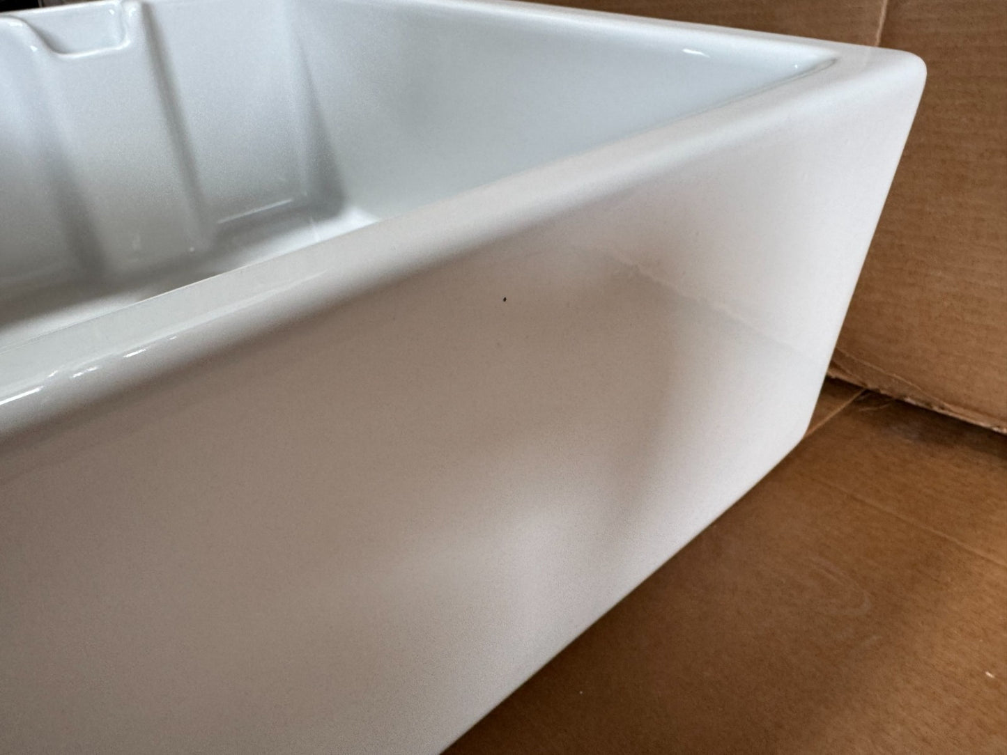 NEW UNUSED Whitebirk Belfast White Ceramic Kitchen Sink Basin Shaws AX03