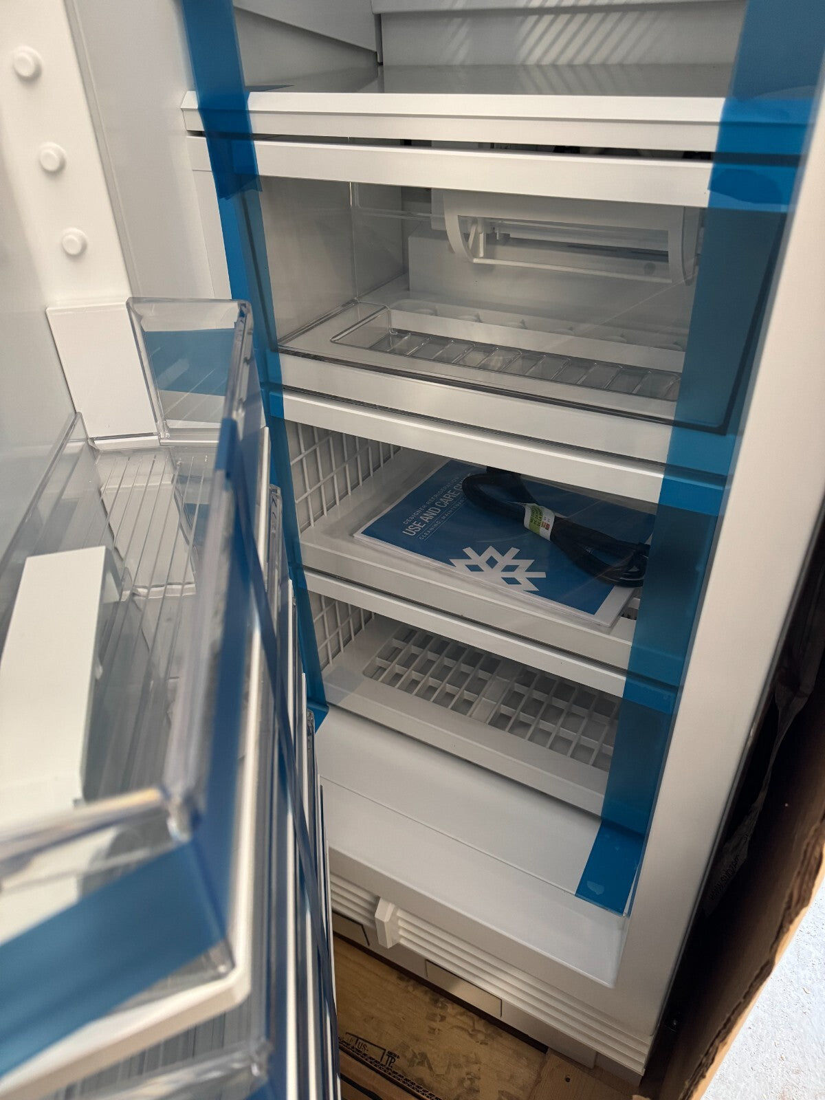 Ex Display Sub-Zero ICBIC-24FI 610mm wide Freezer Ice Maker Integrated B32156