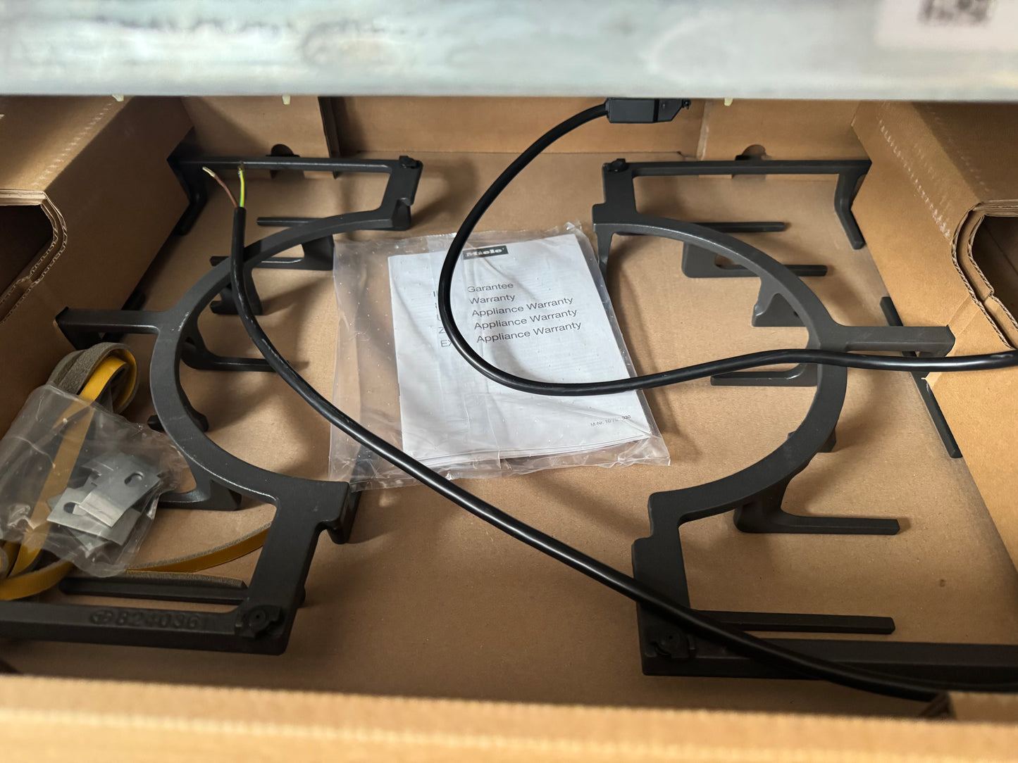 New Unused Miele Gas Hob KM 2032 G 5 Burner 75 cm Stainless Steel Cooktop
