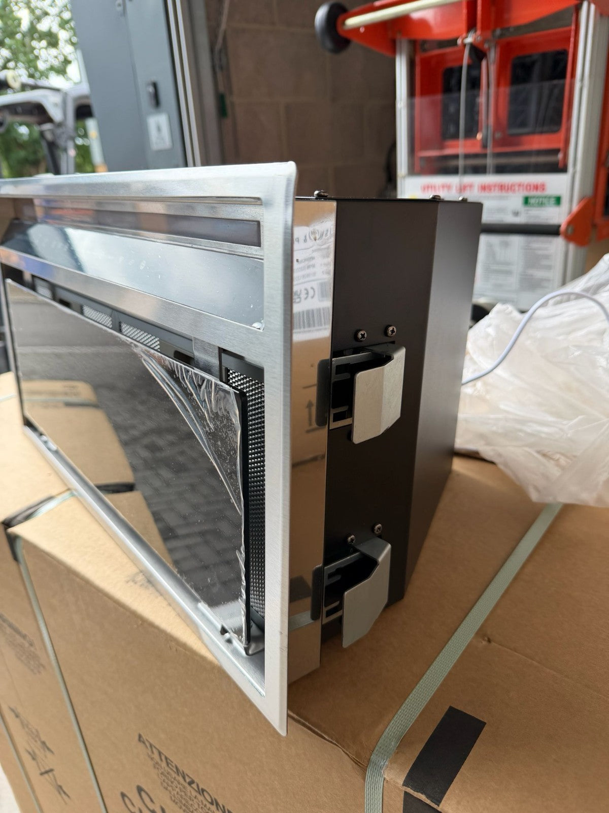 New Fisher & Paykel HP60IHCB4 Integrated canopy Cooker Hood Extractor BR4650