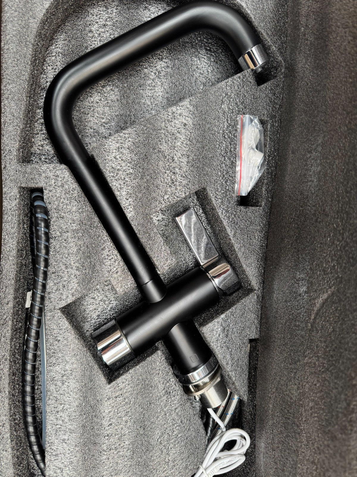 NEW Tap Factory Carysil Quilt Boiling Hot water Tap 4 n 1 twist AX4483 Black