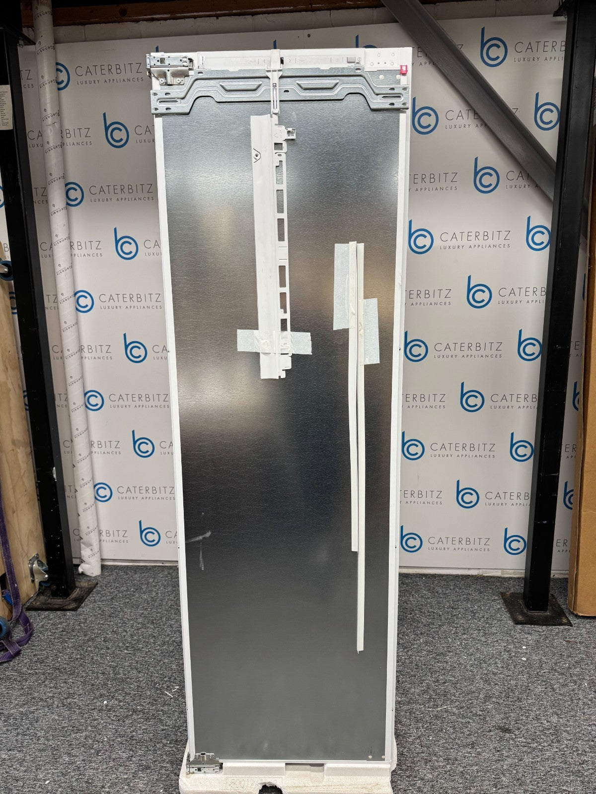 New Neff N90 GI7815NE0 Integrated No Frost Built in Column Freezer BR4163