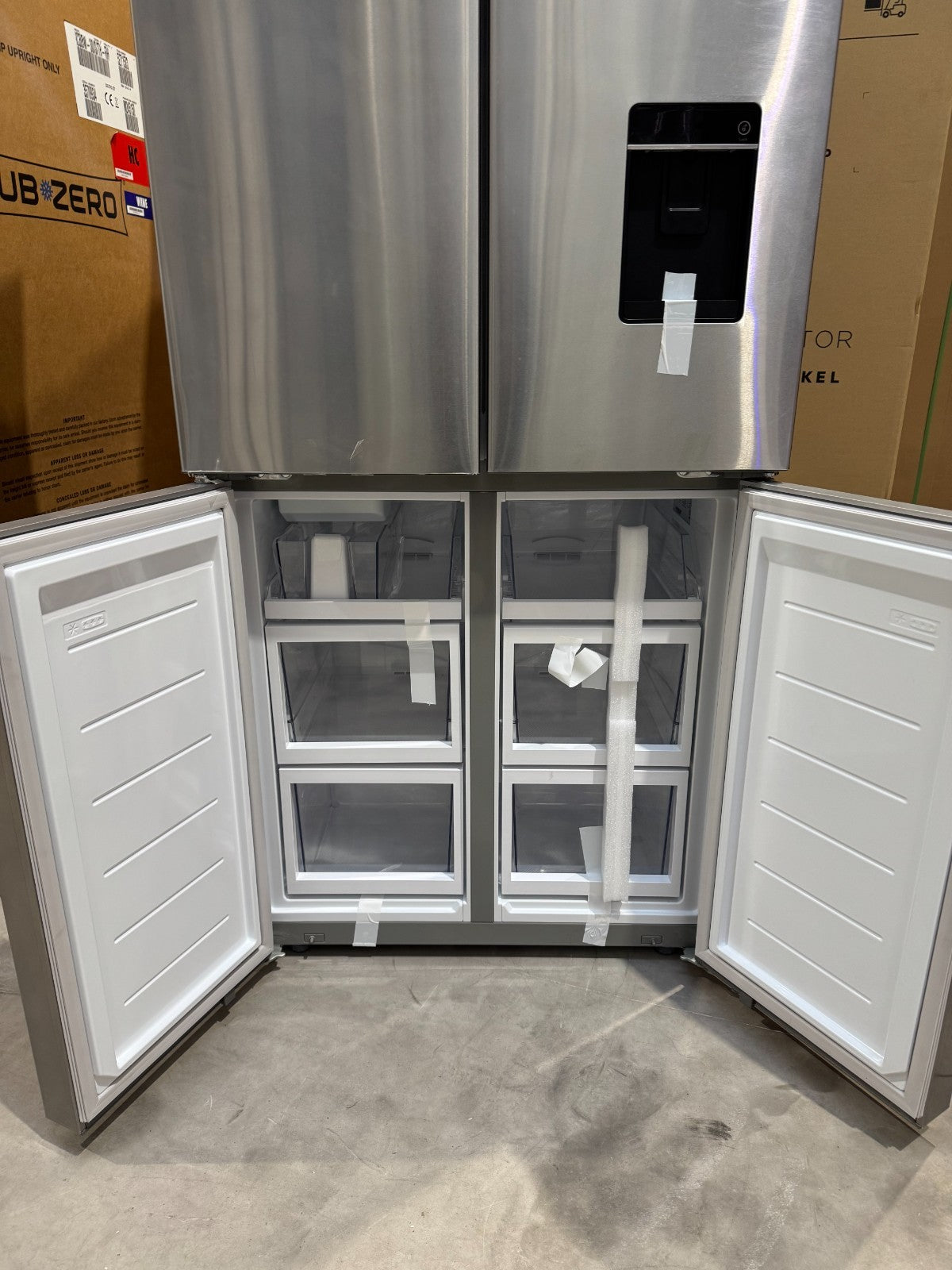 UNUSED Fisher & Paykel RF500QNUB1 Quad Door Fridge Freezer Freestanding BR4209