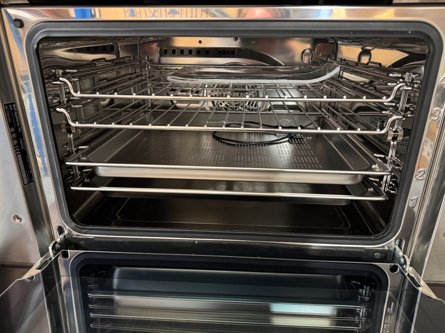 Ex Display Wolf M Series ICBCS30CM/B Contemporary Steam Oven Cooker BR4269