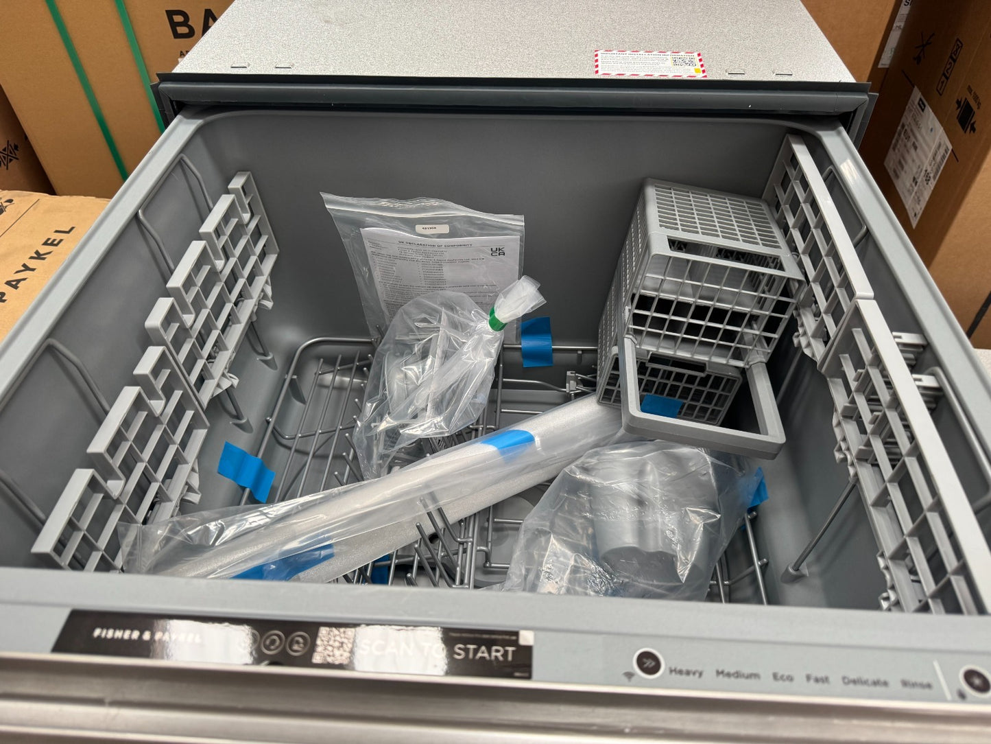 NEW Unused Fisher & Paykel DD60ST4HNX9 Stainless Steel Dishwasher Drawer BR4630