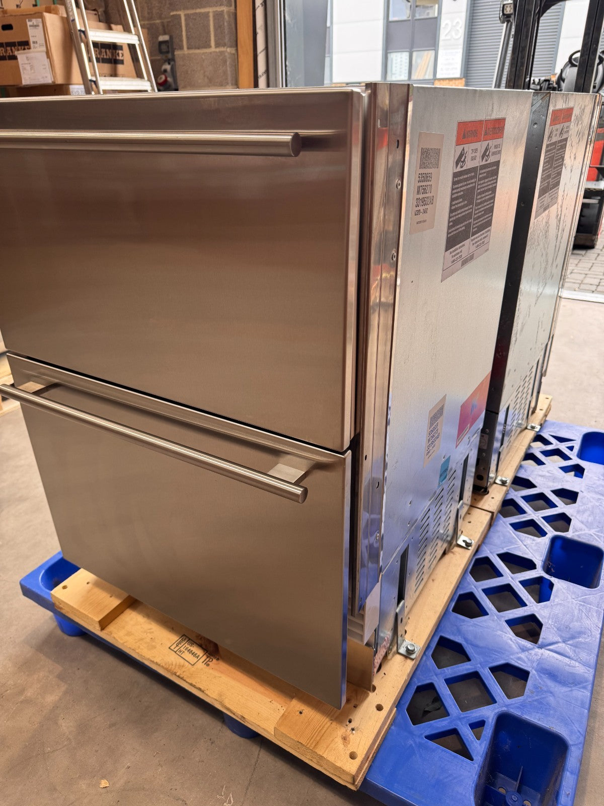 EX DISPLAY Sub-Zero Fridge Under counter Drawers ICBID-24RO Wolf SUB ZERO BR4656