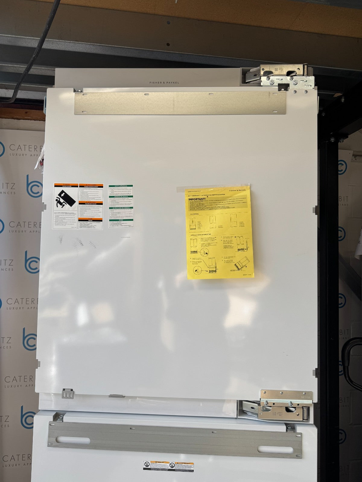 UNUSED Fisher & Paykel RS9120WRJ2 91cm Integrated Fridge Freezer BR4507